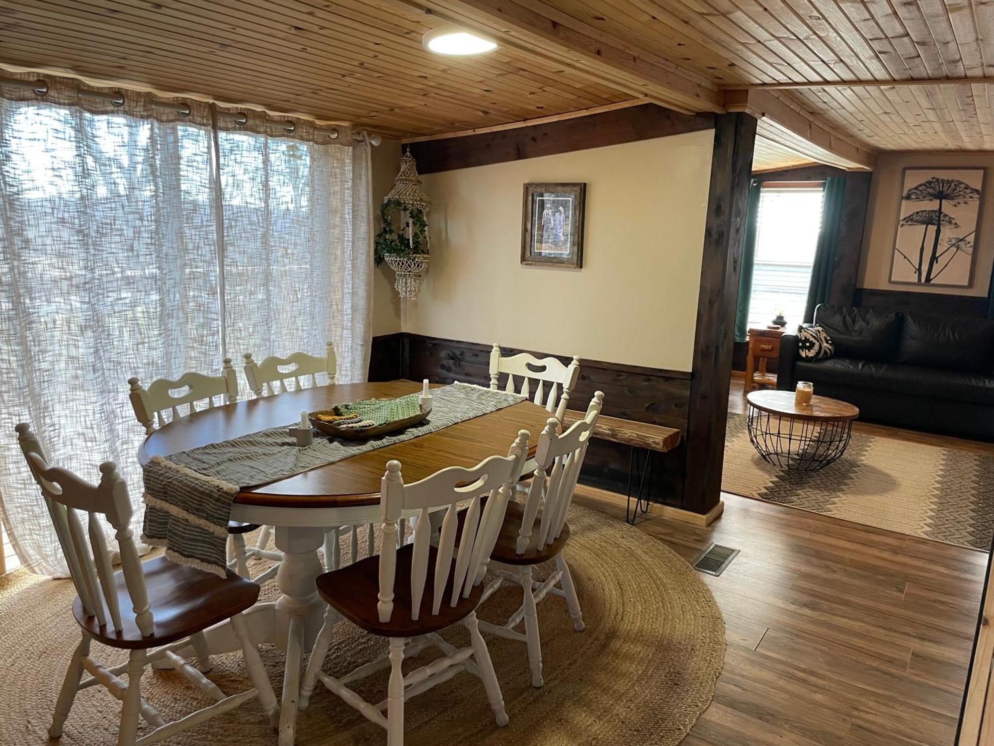 Butterfly Ridge Cabin - At The Top Of The Canyon Jasper Eksteriør bilde